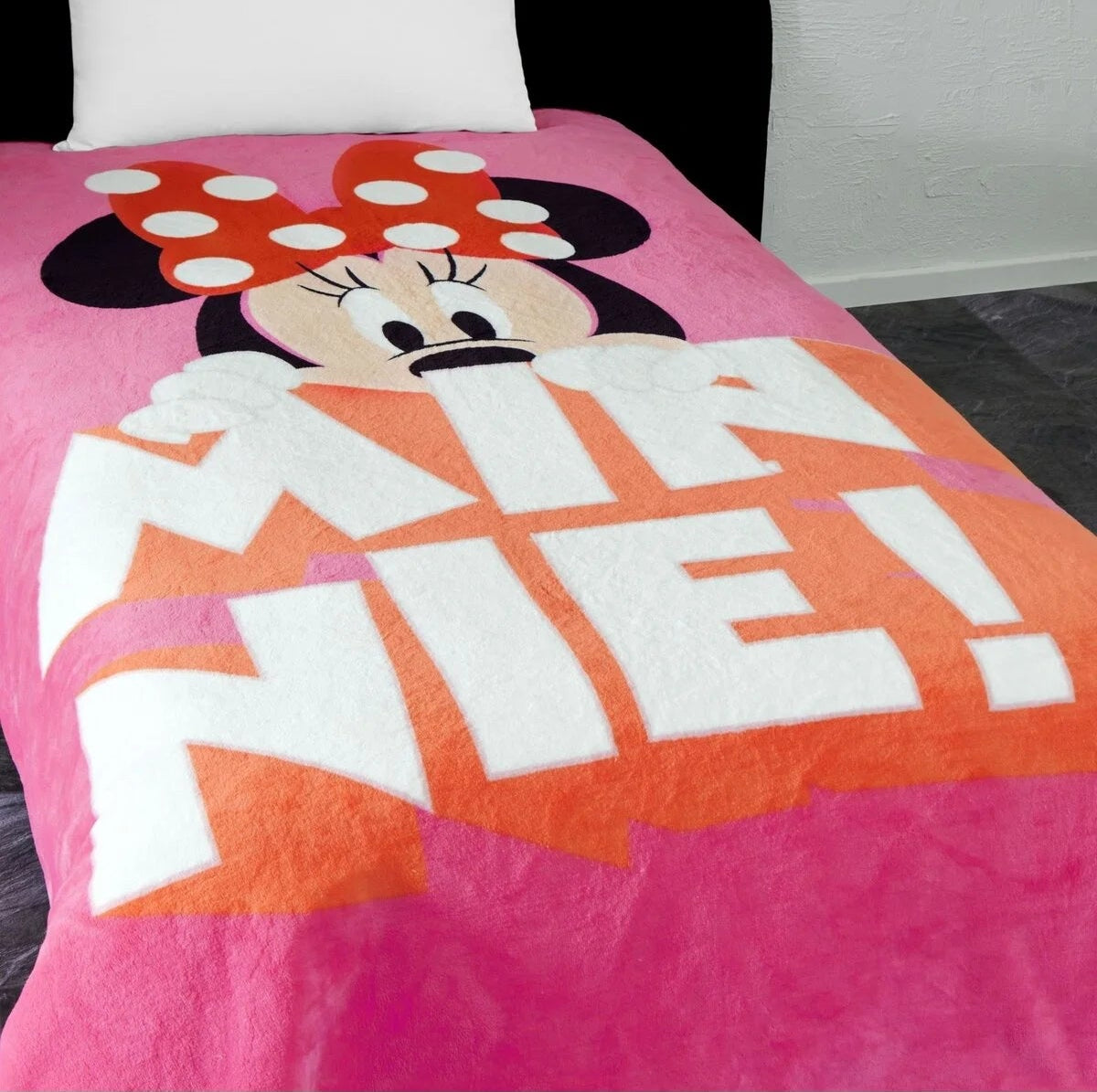 Disney Home Minnie Mouse Lisanslı Battaniye Tek Kişilik