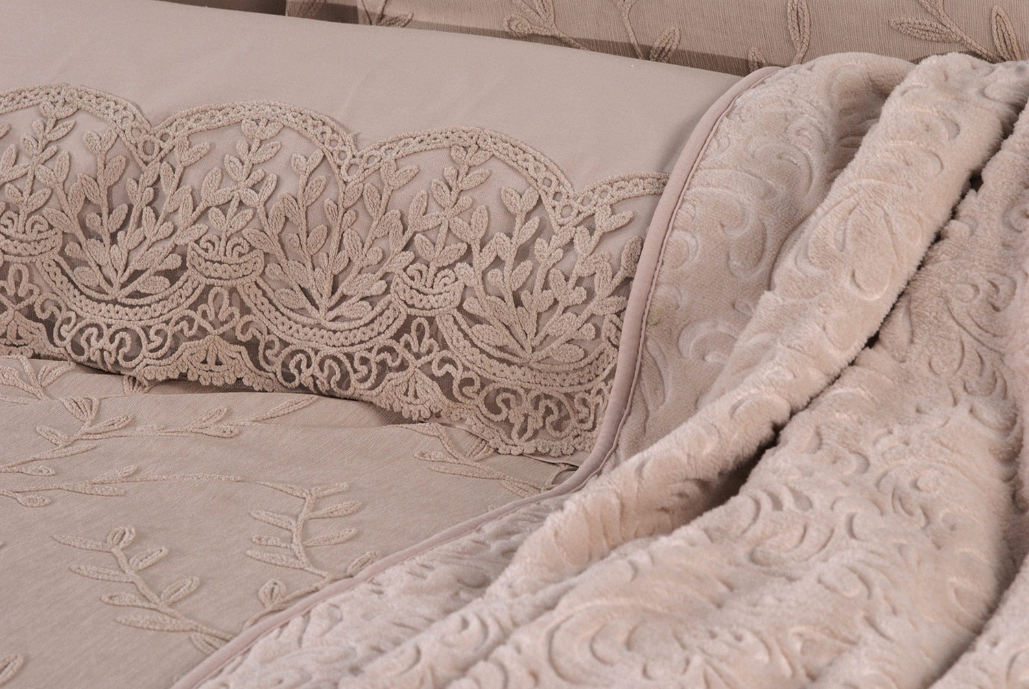 Anna Karina Lusia 10 Parça Çeyiz Seti - Cappuccino