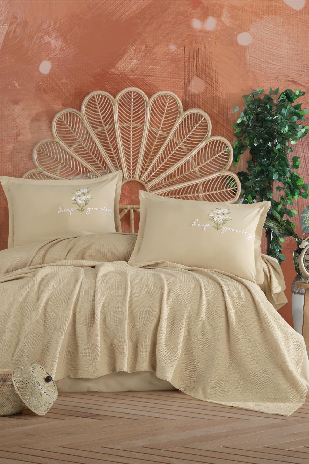 Clasy Etta V1 Butik Nakış Püsküllü Pike Takımı Tek Kişilik - Bej