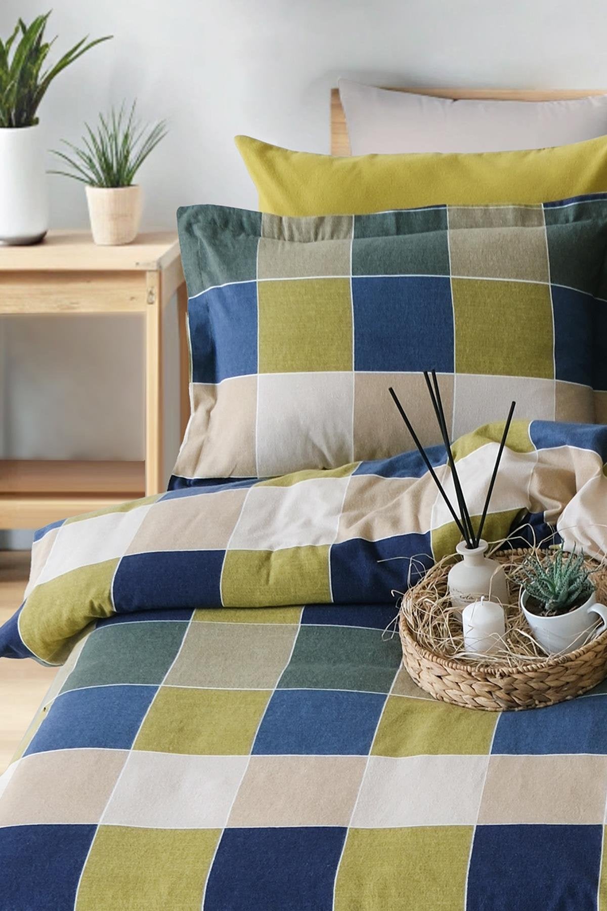 İyi Geceler İstanbul Flanel Çift Kişilik Nevresim Takımı - Echo Yeşil