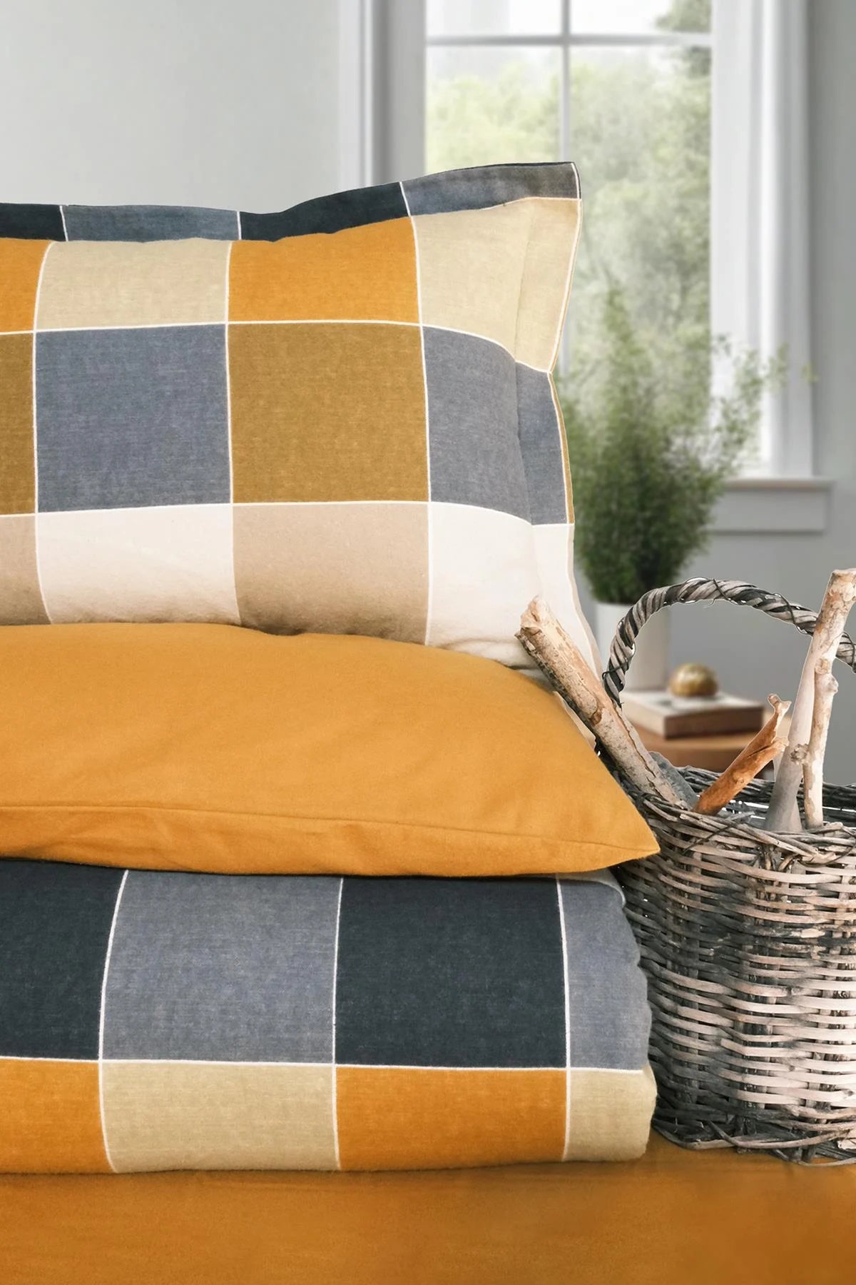 İyi Geceler İstanbul Flanel Çift Kişilik Nevresim Takımı - Echo Hardal