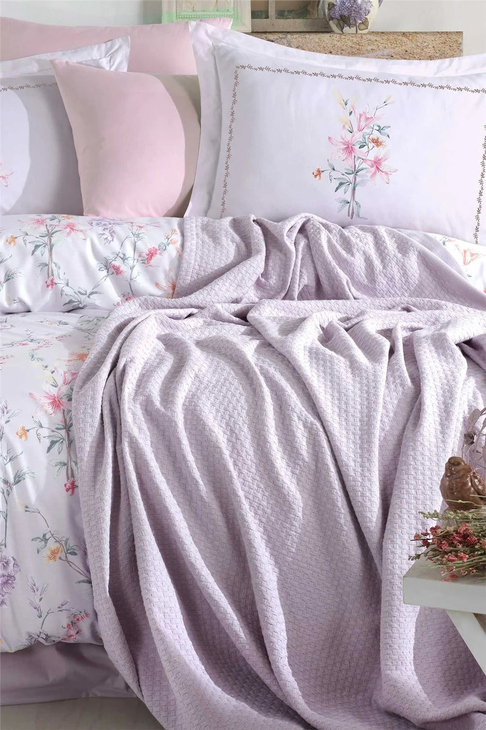 İyi Geceler İstanbul Jasmine Çift Kişilik Pikeli Nevresim Takımı - Lila