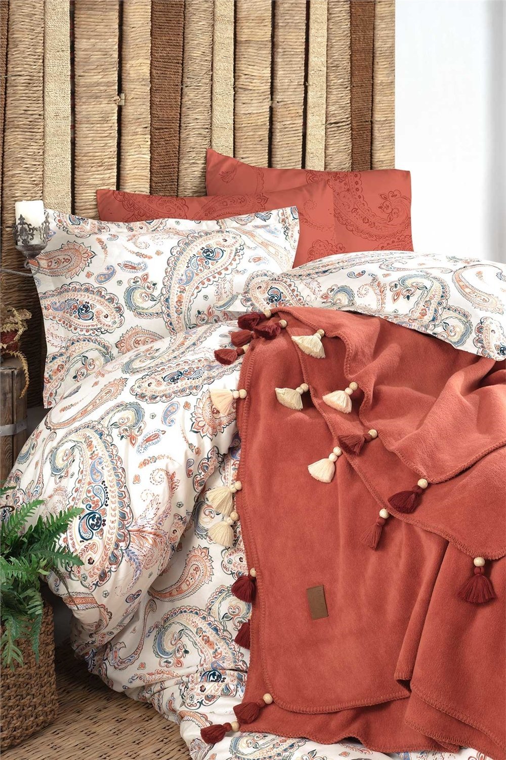 İyi Geceler İstanbul Boho Chic Püsküllü Battaniyeli Nevresim Takımı Çift Kişilik - Tarçın