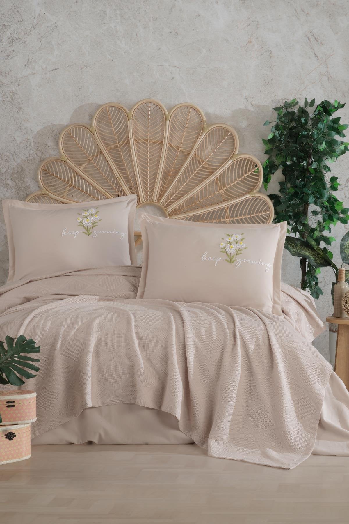 Clasy Etta V5 Butik Nakış Püsküllü Pike Takımı Tek Kişilik - Taş