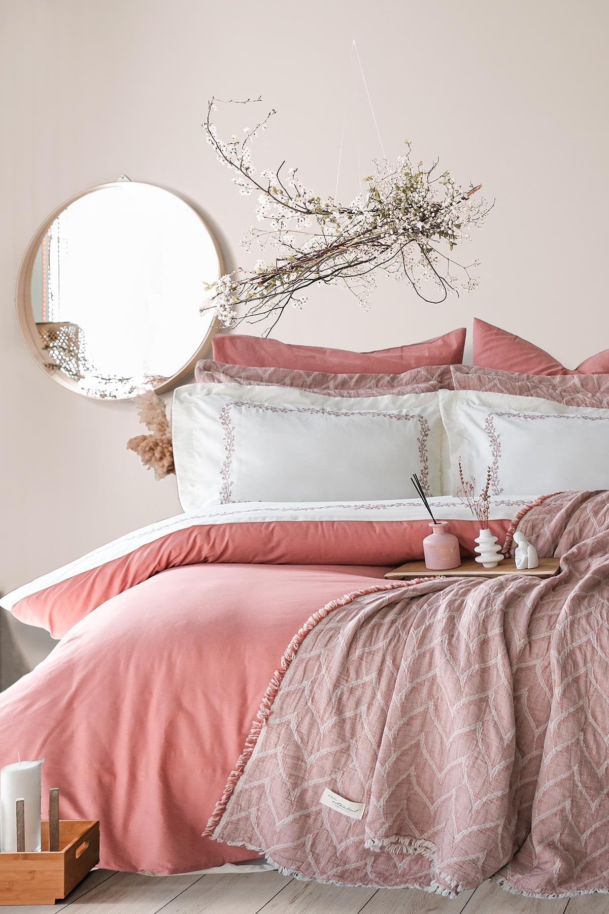 İyi Geceler İstanbul Dafne Yatak Örtülü Nevresim Takımı Çift Kişilik - Gül Kurusu