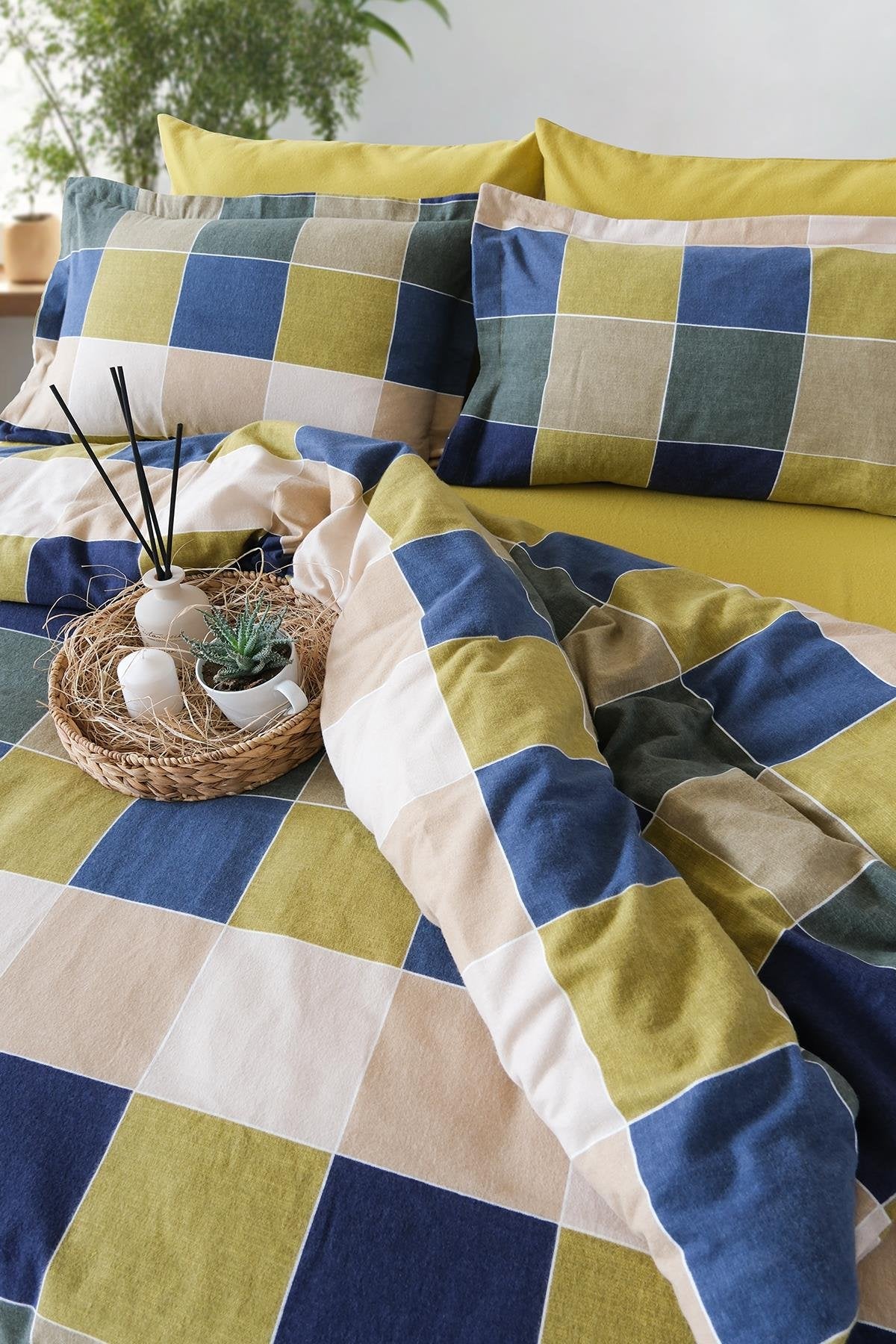 İyi Geceler İstanbul Flanel Çift Kişilik Nevresim Takımı - Echo Yeşil