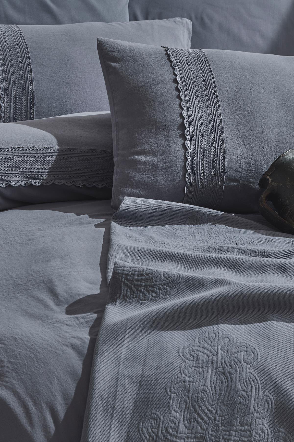 İyi Geceler İstanbul Folkstone Pikeli Nevresim Takımı Çift Kişilik - Antrasit